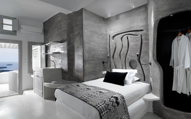 Tholos Resort Hotel