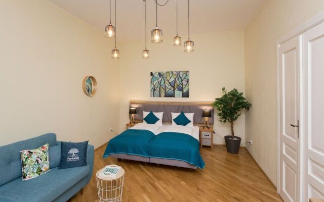 1898 Parkside Boutique Residence