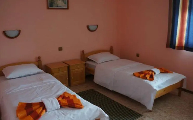 Sotirovi Guest House