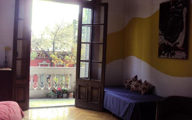 Boedo Vive Bed and Breakfast