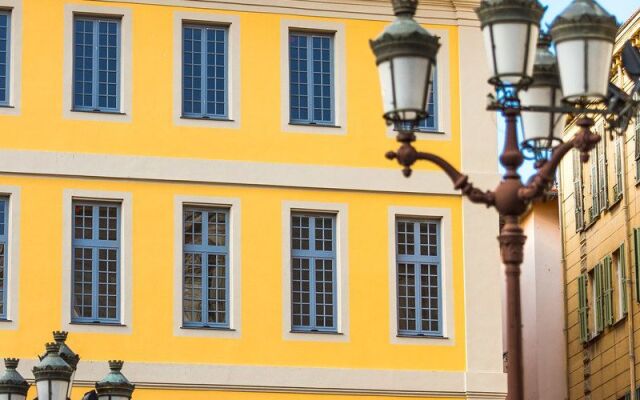 Palais Saleya Apartment & Suite