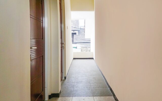 SPOT ON 91615 Arumba Guest House Syariah