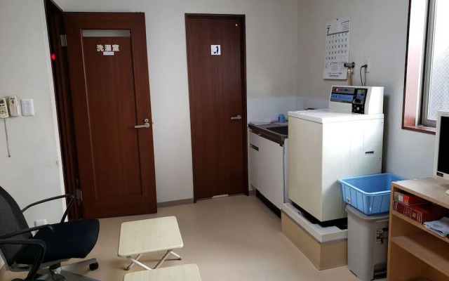 Yamate Rest House - Hostel, Caters to Men