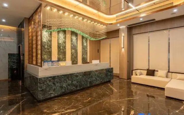 Meilan Four Seasons Hotel (Yunshan Fengjing Plaza)