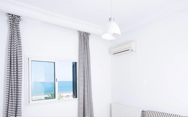 The Perfect View 2bds apt in Heart of Marsa Plage