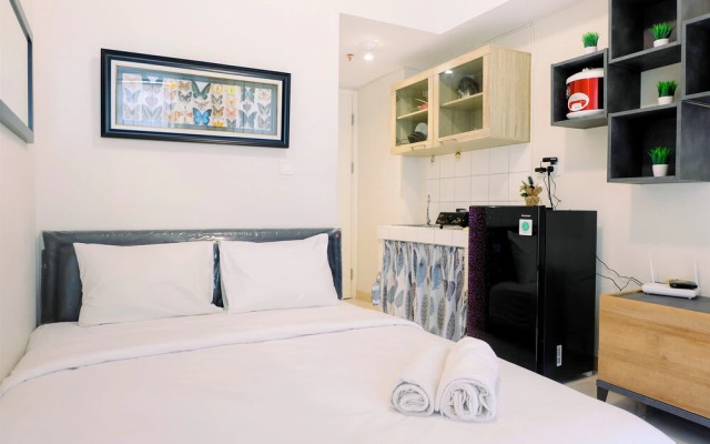Stylish Studio The Springlake Summarecon Bekasi Apartment