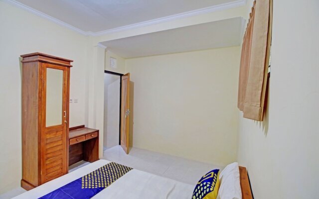 OYO Life  92953 Nirmala Kost