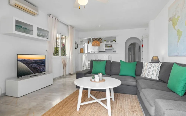 Calahonda Easy Apartment With Pool - Ref 124