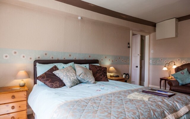 Newlands Hall B&B