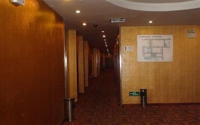 Yueyou Jiefangbei Branch – Business – Chongqing