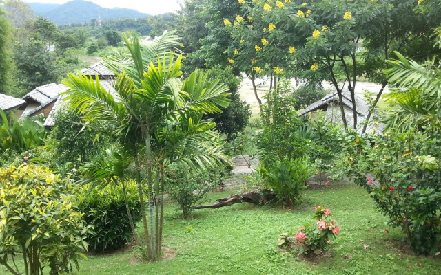 Pai Love & Baan Chon Phao Resort