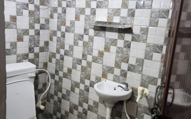 Goroomgo Maujis Villa Guest House Prayagraj