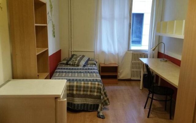 San Marius Muntaner  Hostel