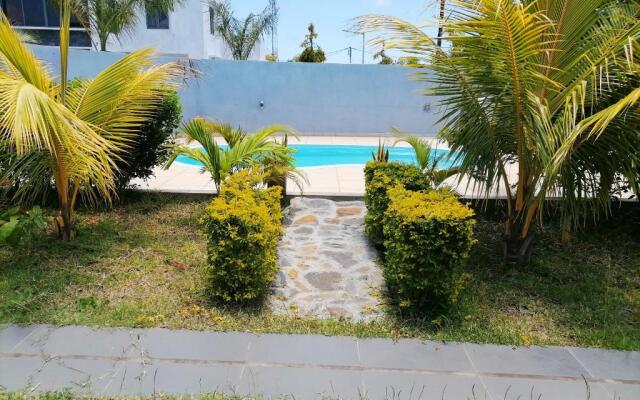 3 bedrooms villa at Calodyne 500 m away from the beach with private pool garden and wifi