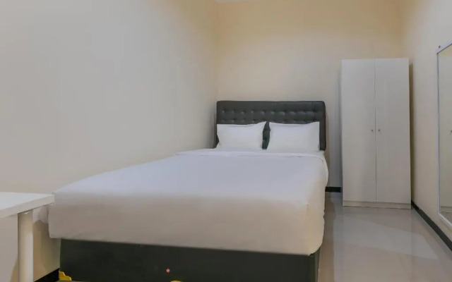 Capital O 3930 Griya Loka Syariah