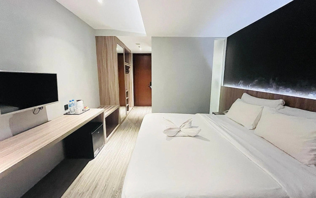 Rogers Hotel Manado – Guest Rooms – Manado