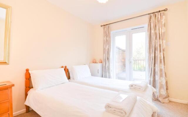 23 Tollgate Cottages