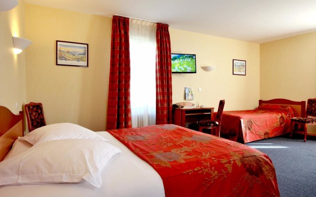 Logis Hôtel & Restaurant des Lacs