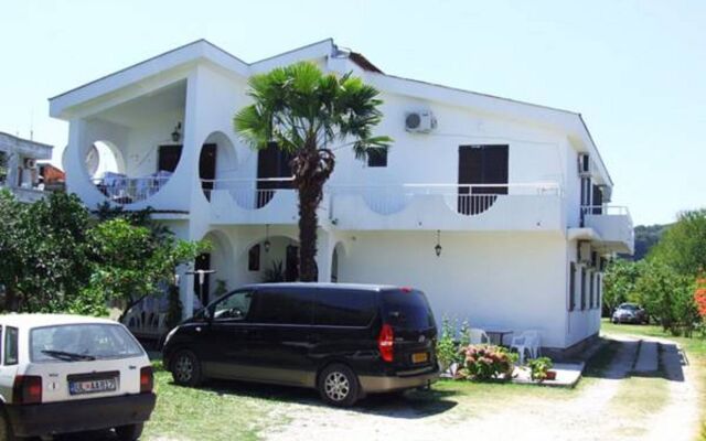 B&B Lovac Azurina