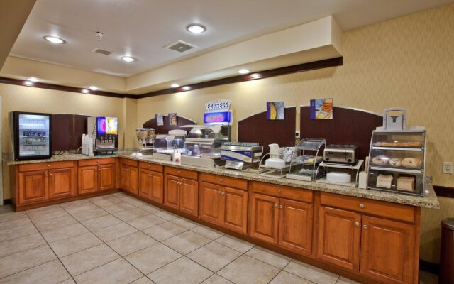 Holiday Inn Express Hotel & Suites Plymouth by IHG