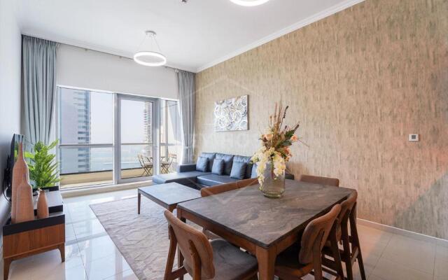 KeyHost - Elegant 2BR Central Towers - Dubai Marina - K3620