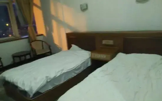 Anmen Golden Holiday Hotel