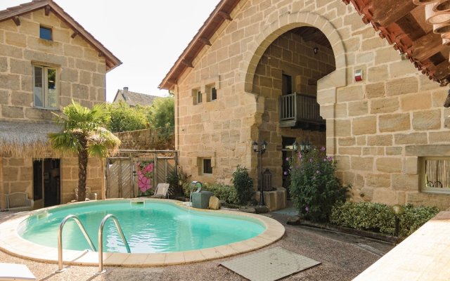 Luxurious Restored Building With Heated Swimming Pool, Terraces And Jacuzzi