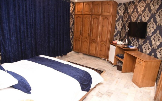 Comfortable Double Room Near Margalla Hills