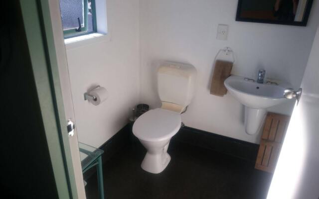 Microtel Lodge Hamilton