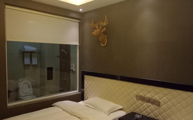 Lijiang Maya Theme Hotel