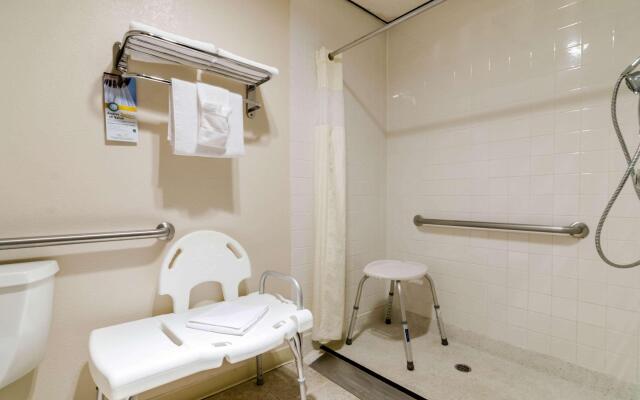 Quality Inn & Suites Salina