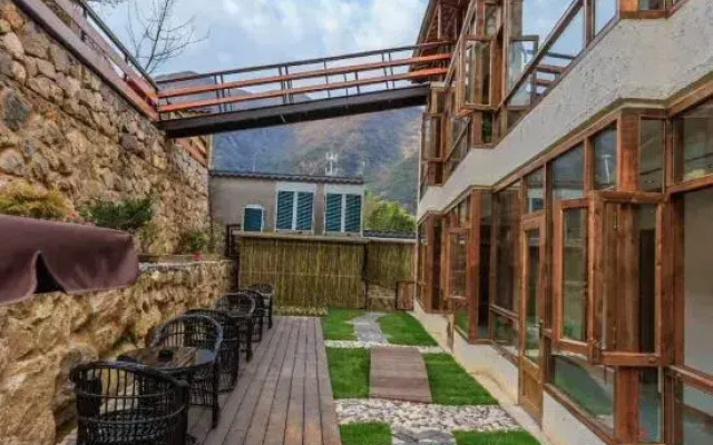 Xiaoshulin Shishang Hostel