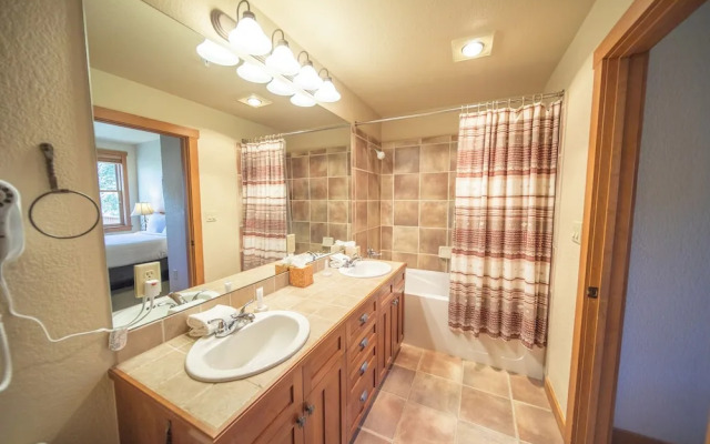 Red Hawk Townhomes 2337