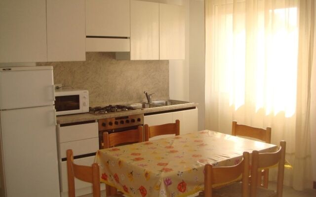Dainese Apartments, Casa Ester
