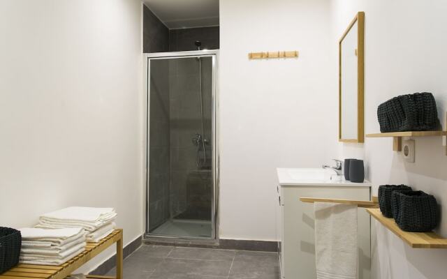 5 Bedroom Apartment near Av Liberdade