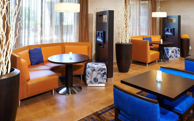 Courtyard by Marriott Kansas City Overland Park/Convention Center