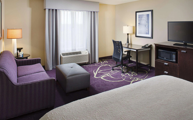 Hampton Inn & Suites Lansing West