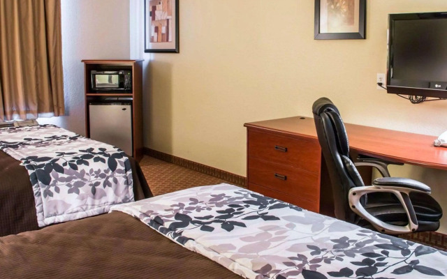 Sleep Inn & Suites at Six Flags