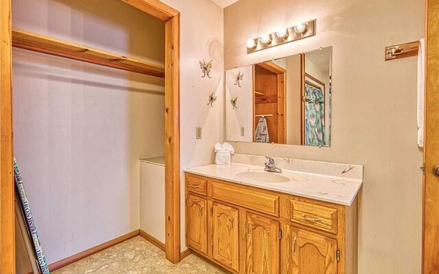 LeConte View 2 - One Bedroom Cabin