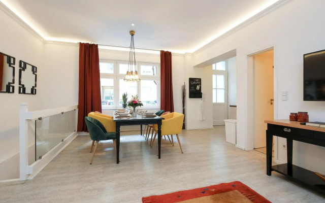 5 Personen Altbau nahe Kurfürstendamm