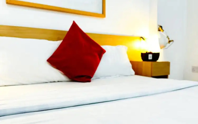 The Gallery Apartment