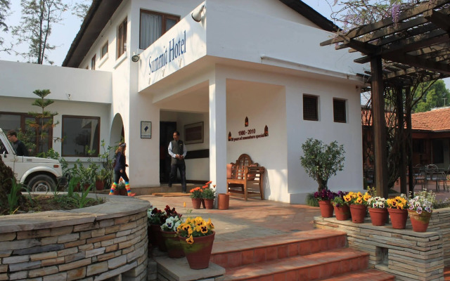 Summit Hotel