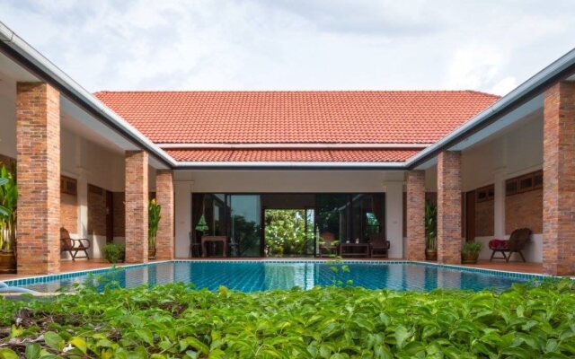 BaanNakaow Guesthouse