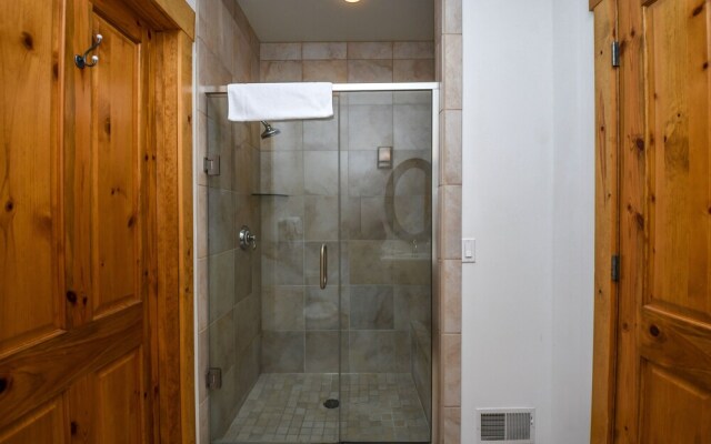 Ski Chalet 4 Bedroom Townhome