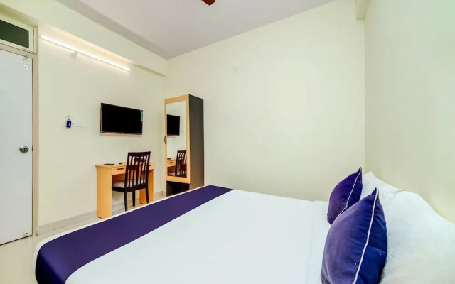 SilverKey Executive Stays 19907 Hafeezpet