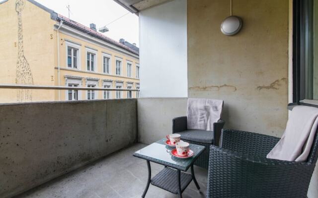 Stayplus Apt In Trendy Area Wbalcony