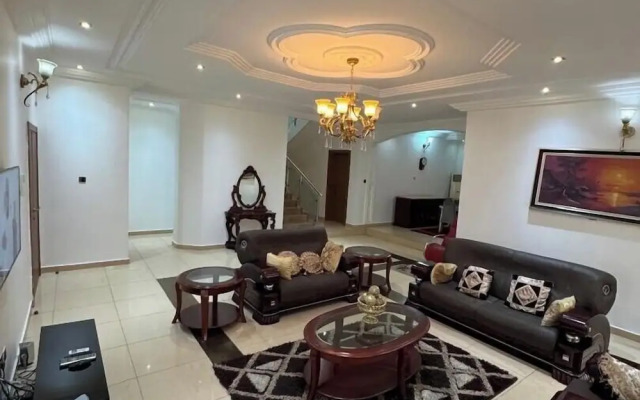The Breeze Apartment