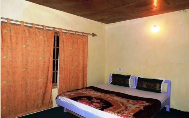 A O Guest House & Home Stay
