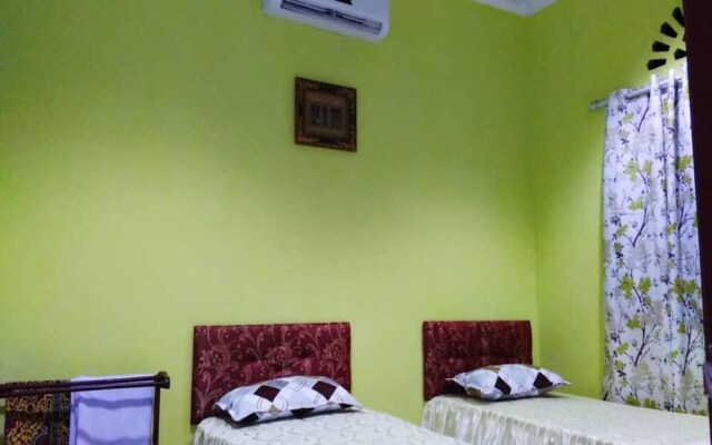 OYO Homes 90590 Mazhomestay