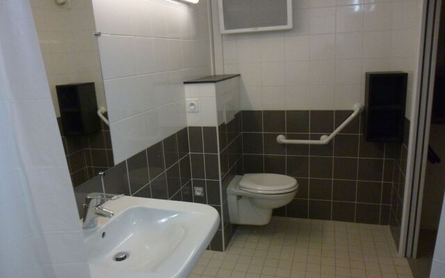 Brit Hotel Mayenne